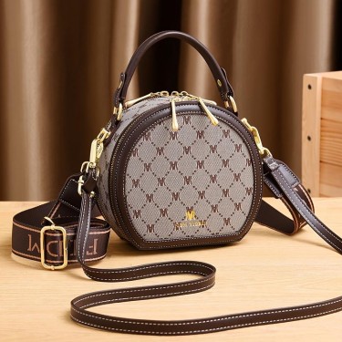 【AE53】Faux Leather Stylish Vintage Pattern Handbag by Prada, Fashionable Zipper Purse
